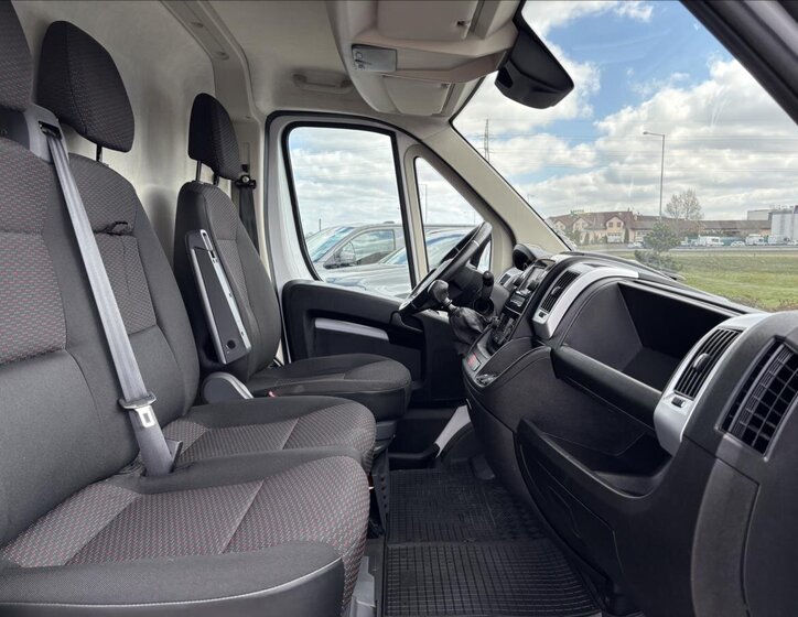 Citroën Jumper Skříň 2,2 l 103 kw