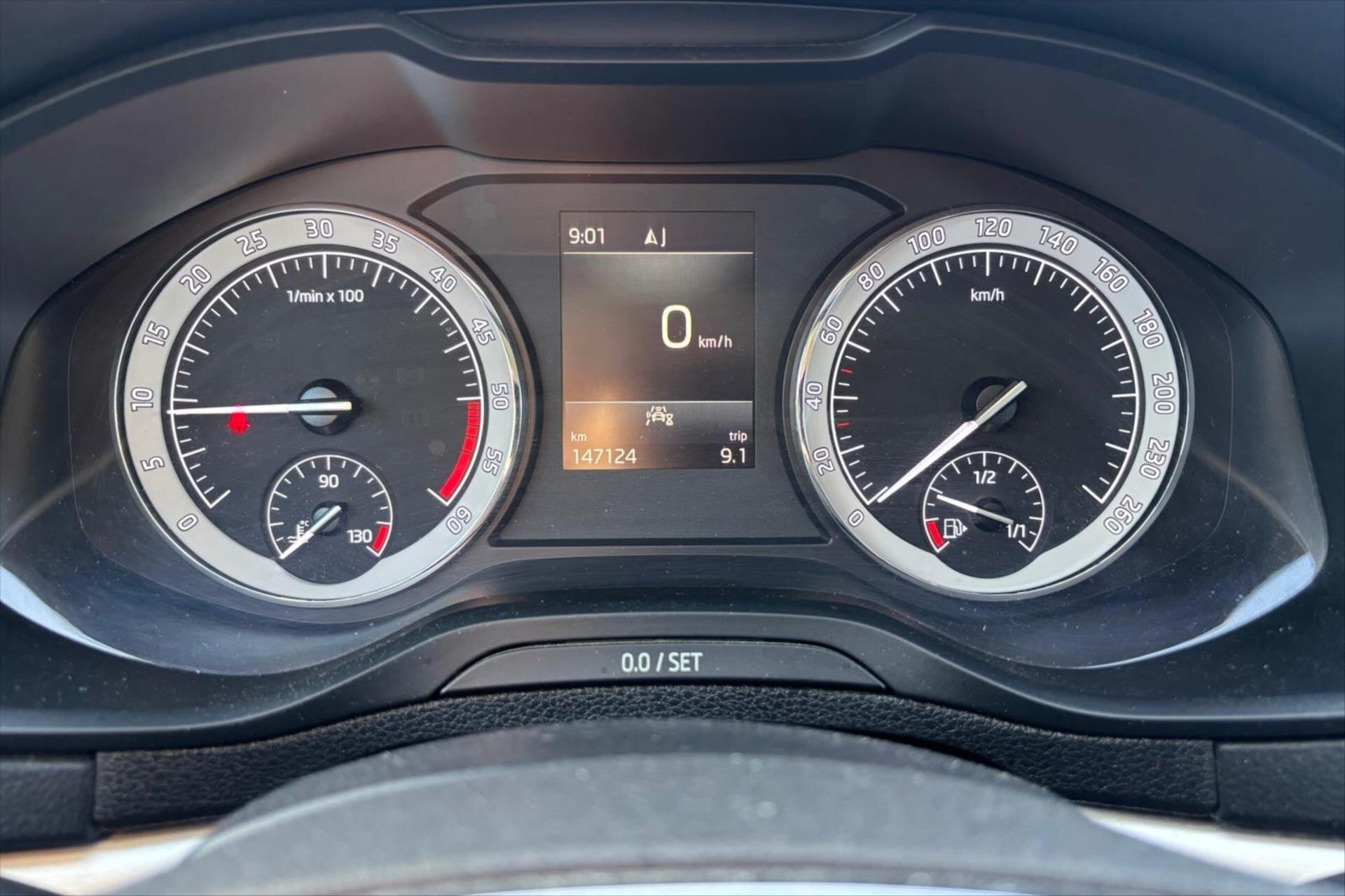 Škoda Karoq SUV / Terénní 2,0 l 85 kw