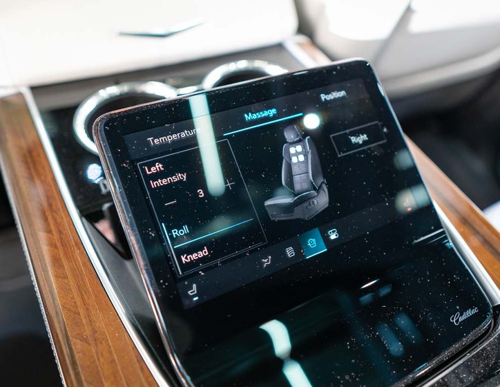 Cadillac Escalade 44