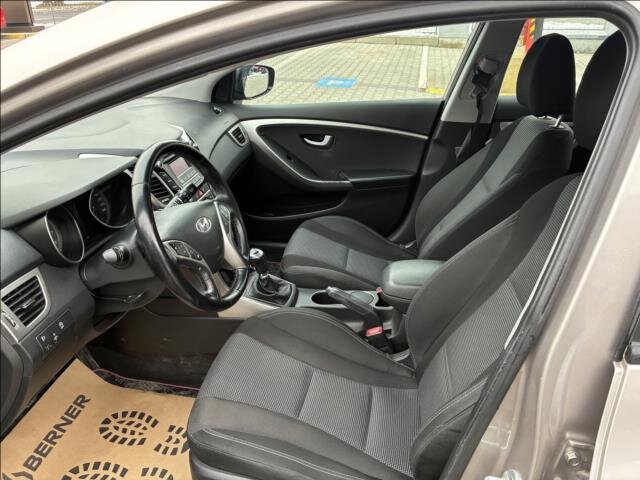 Hyundai i30 Kombi 1,6 l 99 kw