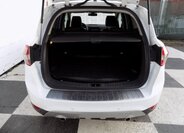 Ford Kuga SUV / Terénní 2,0 l 120 kw