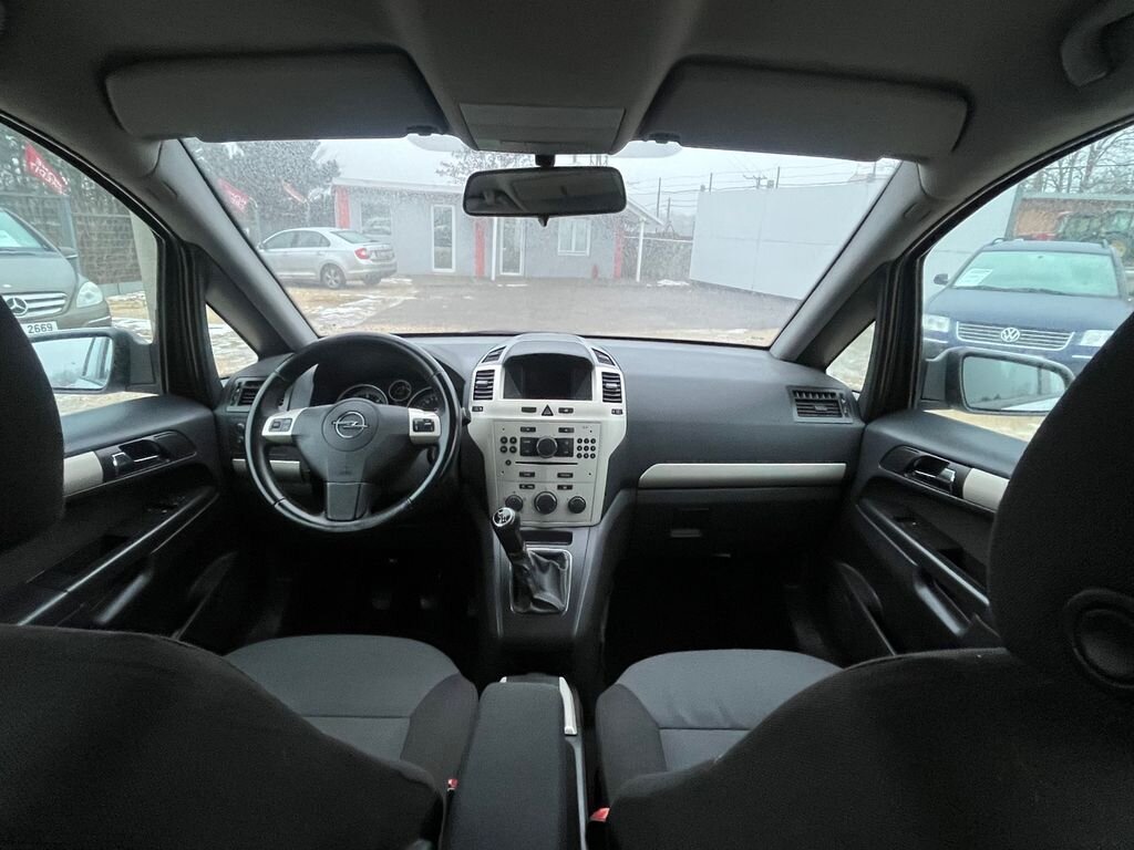 Opel Zafira MPV 1,9 l 88 kw