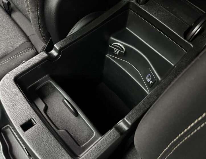 Jeep Cherokee SUV / Terénní 2,0 l 103 kw