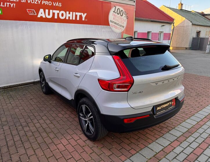 Volvo XC40 9