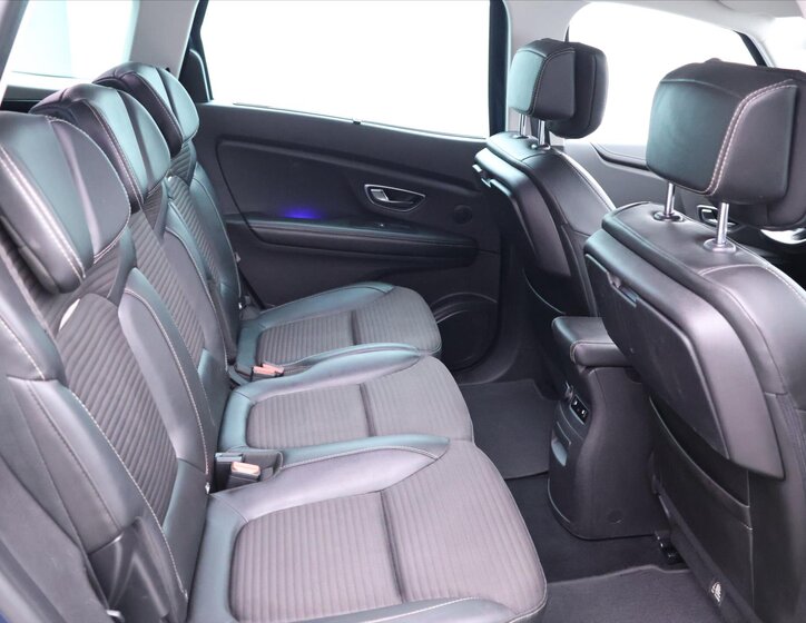 Renault Grand Scénic 13