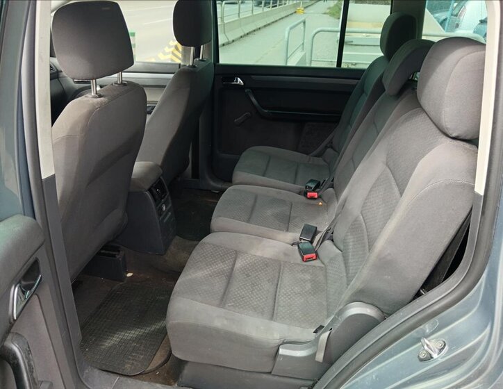 Volkswagen Touran MPV 1,9 l 66 kw