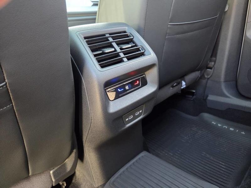 Volkswagen Tiguan SUV / Terénní 2,0 l 195 kw