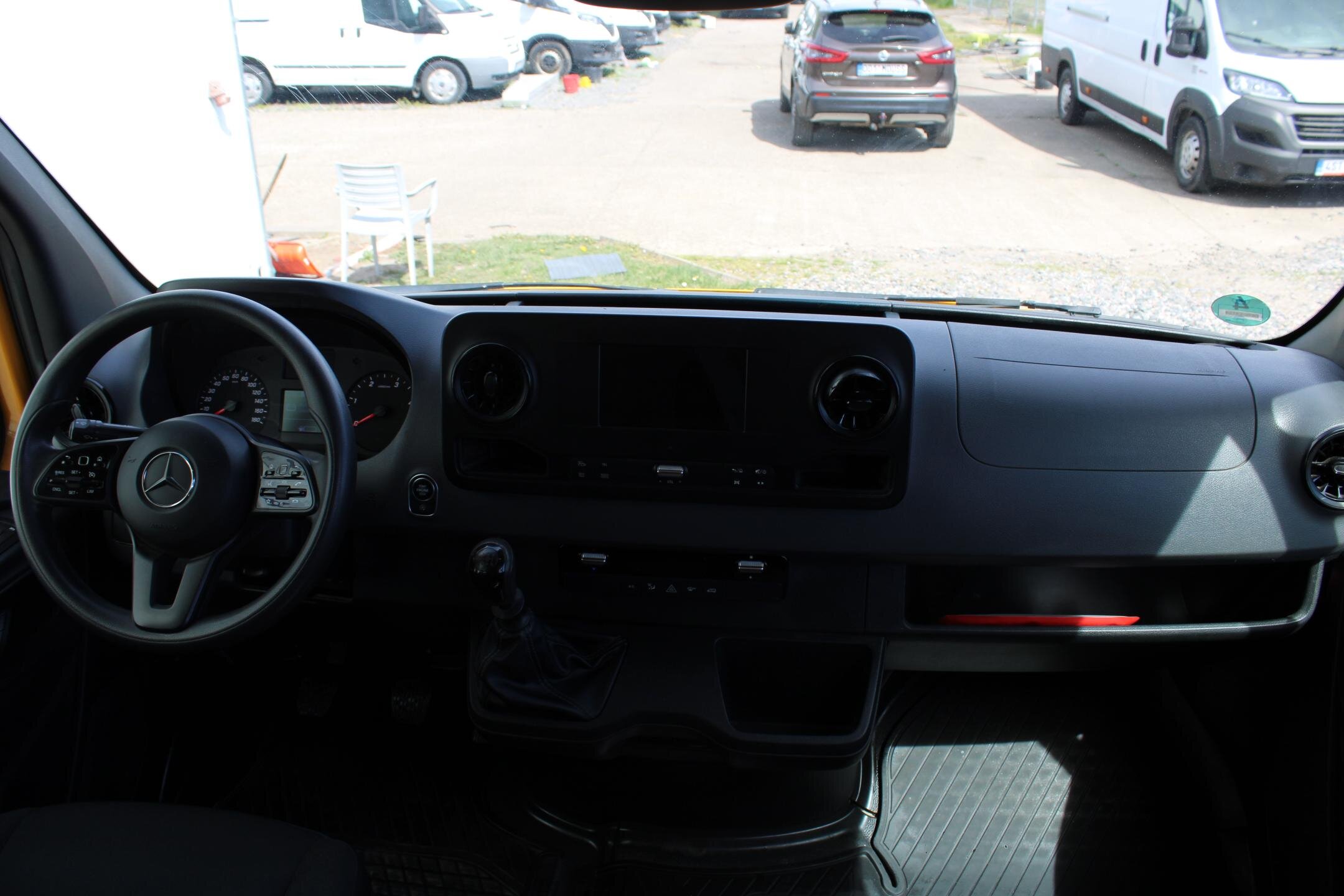 Mercedes-Benz Sprinter Užitková 2,1 l 120 kw