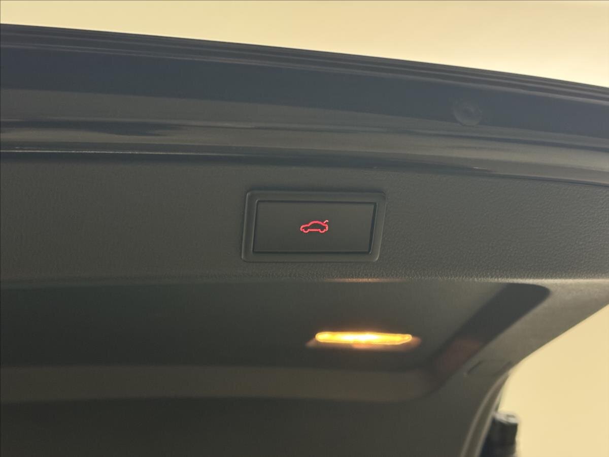 Škoda Superb Kombi 2,0 l 110 kw