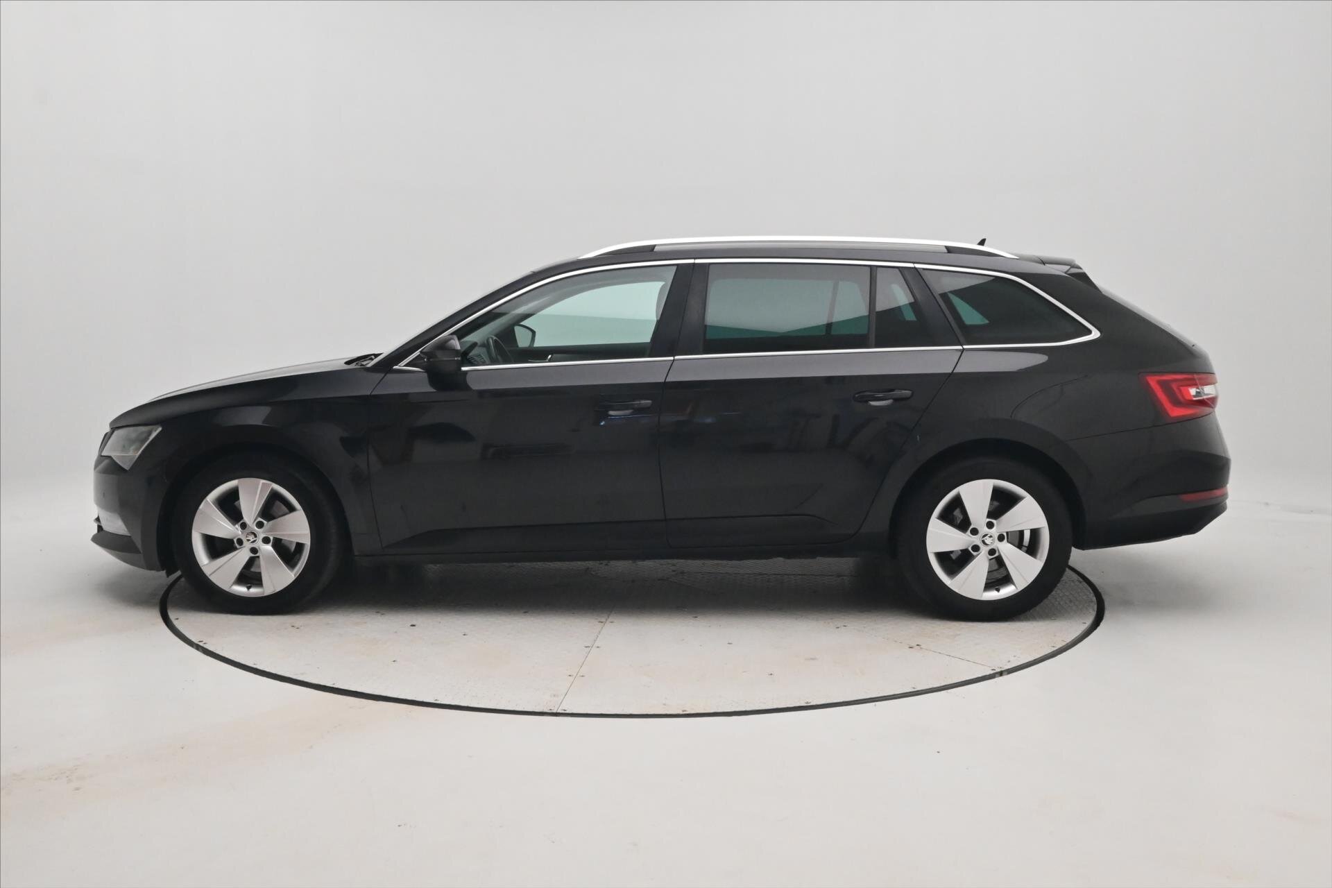 Škoda Superb Kombi 2,0 l 110 kw