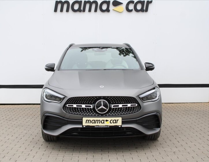 Mercedes-Benz GLA 2