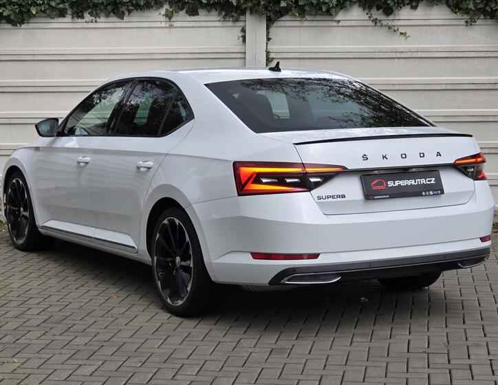 Škoda Superb 4