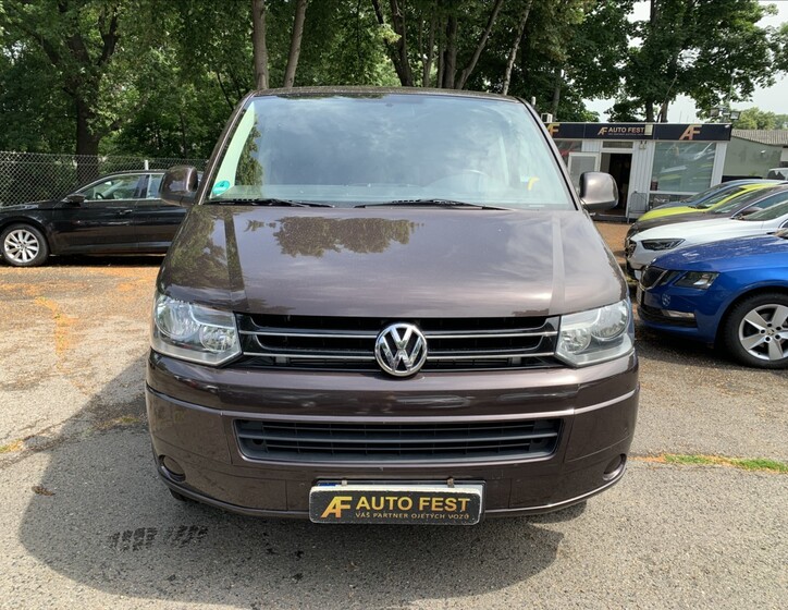 Volkswagen Caravelle 2