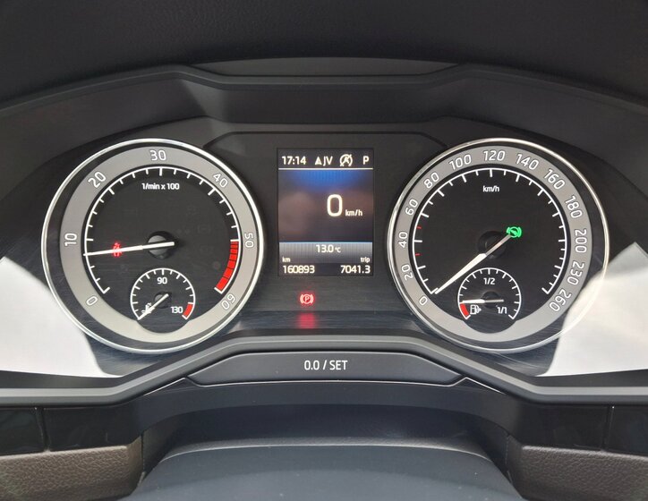 Škoda Superb Sedan / Limuzína 2,0 l 140 kw