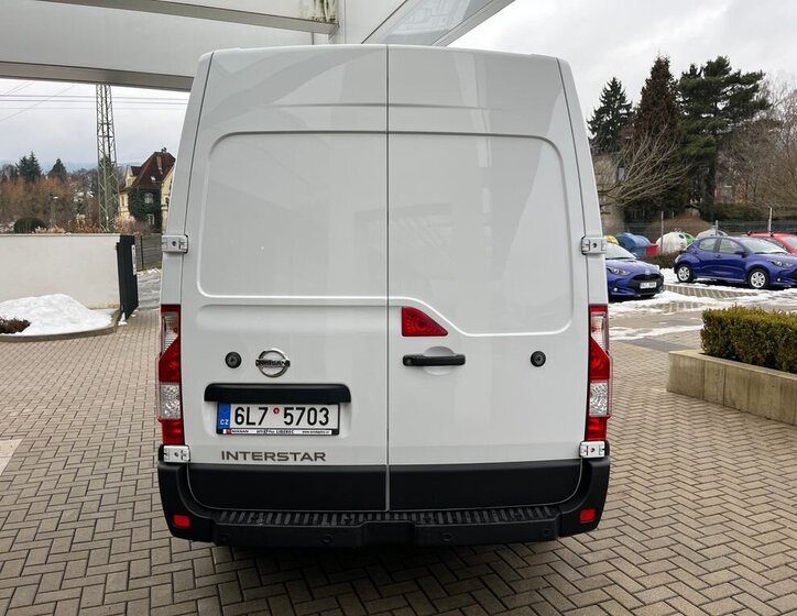 Nissan Interstar Skříň 2,3 l 100 kw