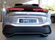 Toyota C-HR SUV 1,8 l 103 kw