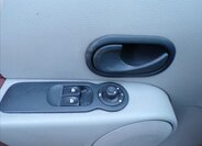 Renault Modus Hatchback 1,1 l 55 kw