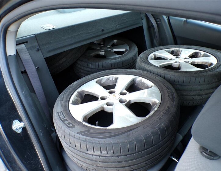 Chevrolet Cruze Sedan / Limuzína 2,0 l 110 kw