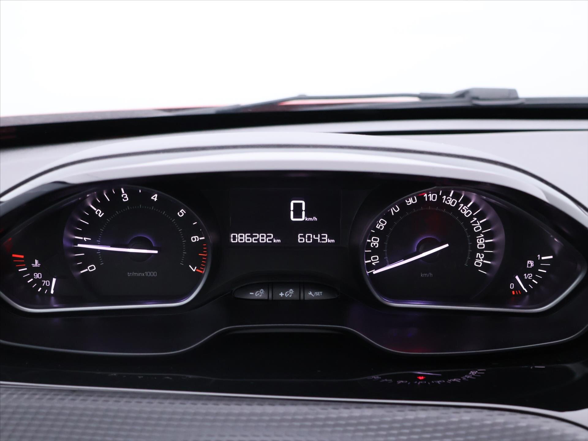 Peugeot 2008 MPV 1,2 l 60 kw