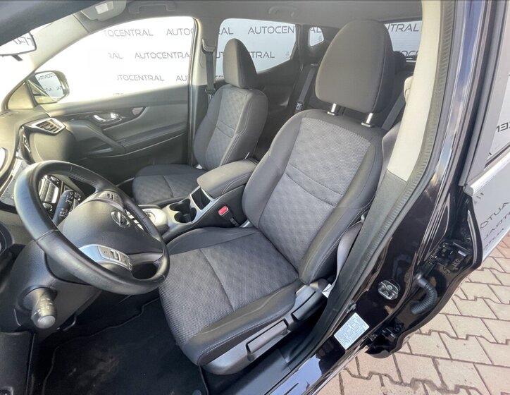 Nissan Qashqai SUV / Terénní 1,2 l 85 kw
