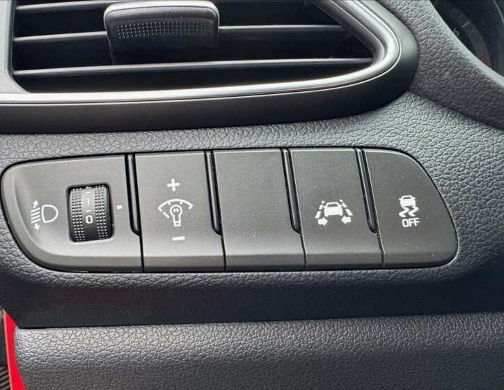 Hyundai i30 Kombi 1,4 l 103 kw