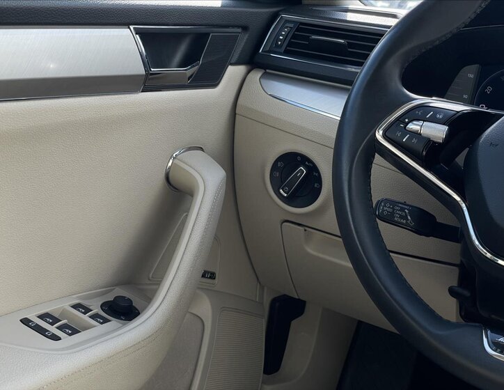 Škoda Superb Kombi 2,0 l 147 kw