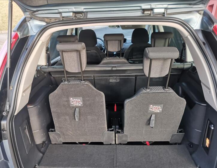 Citroën C4 Picasso 13