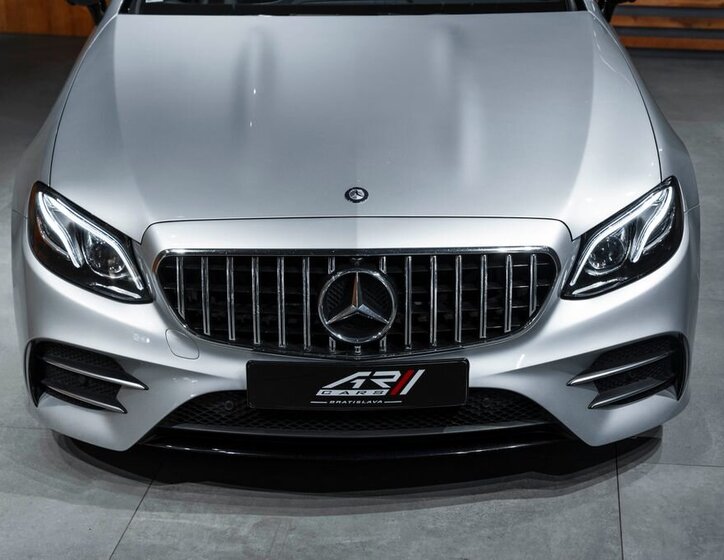 Mercedes-Benz Třídy E 7