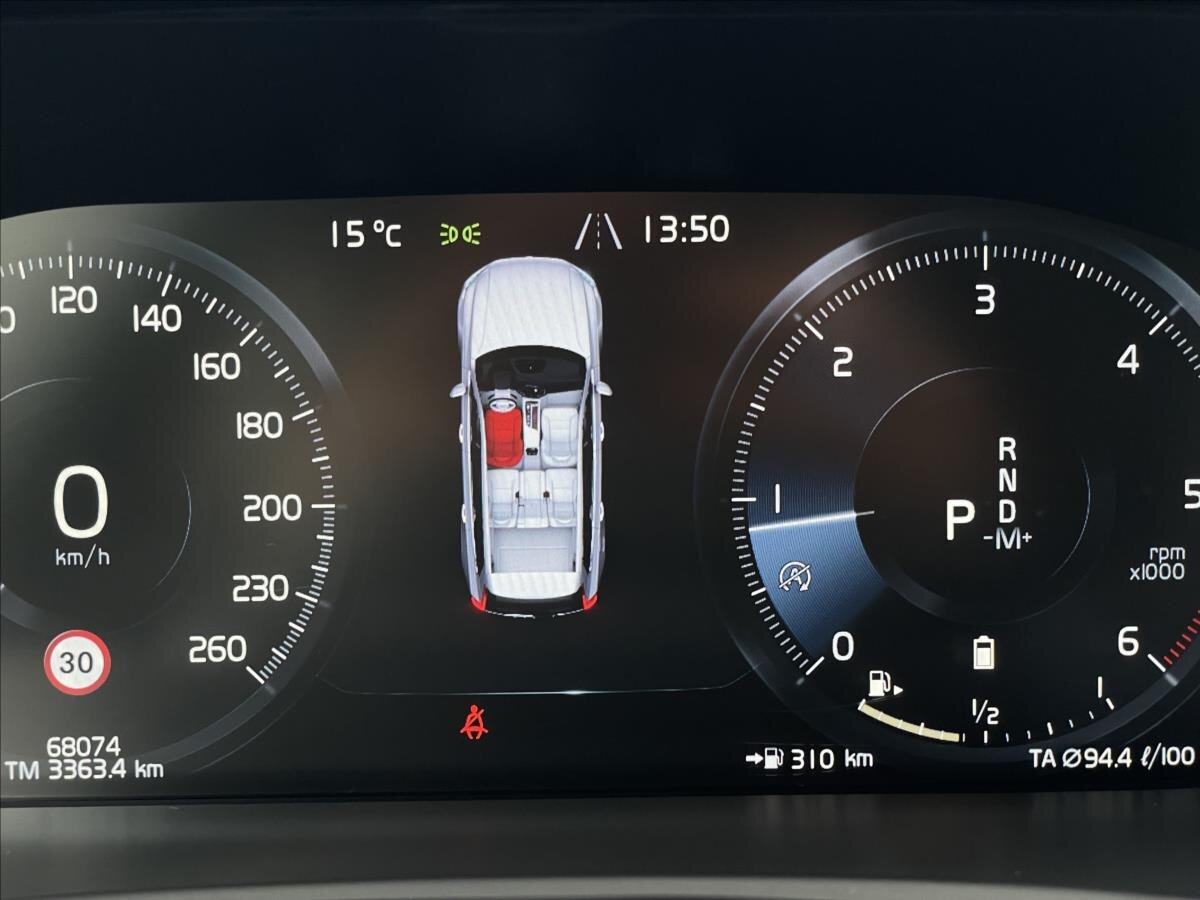 Volvo XC90 SUV 2,0 l 173 kw