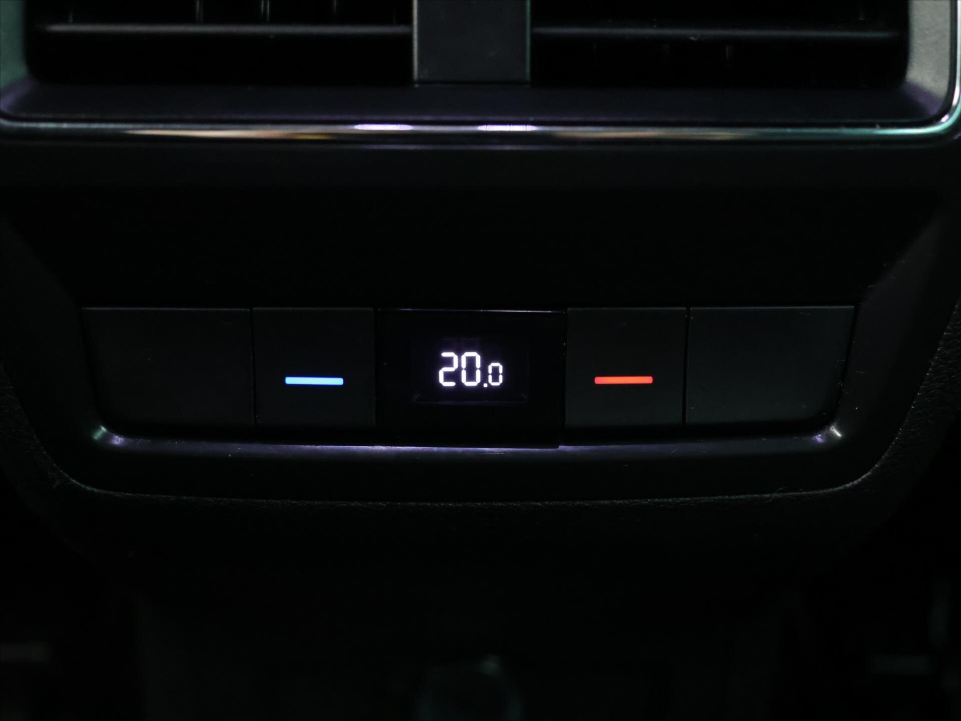 Škoda Karoq SUV / Terénní 2,0 l 110 kw