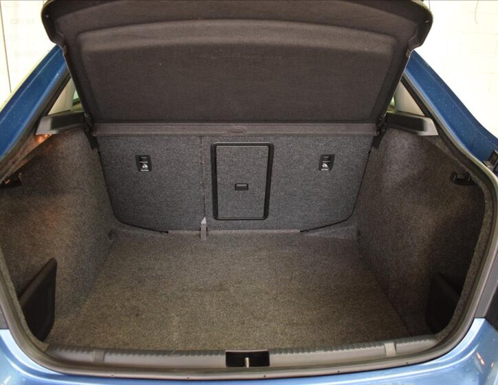 Škoda Rapid Liftback 1,2 l 77 kw