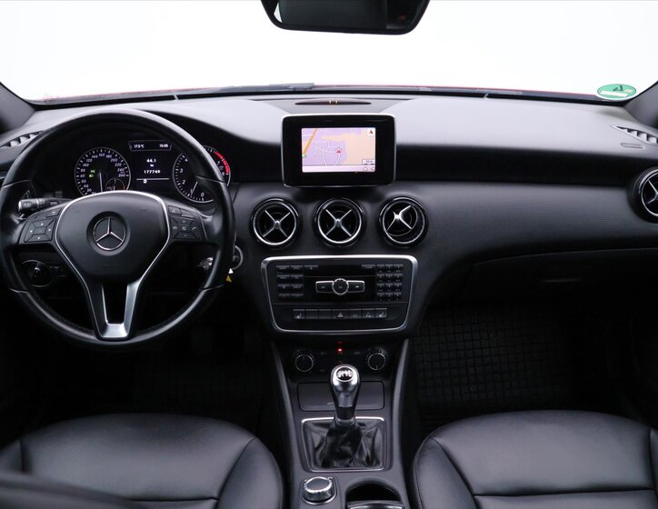 Mercedes-Benz Třídy A Hatchback 1,6 l 90 kw