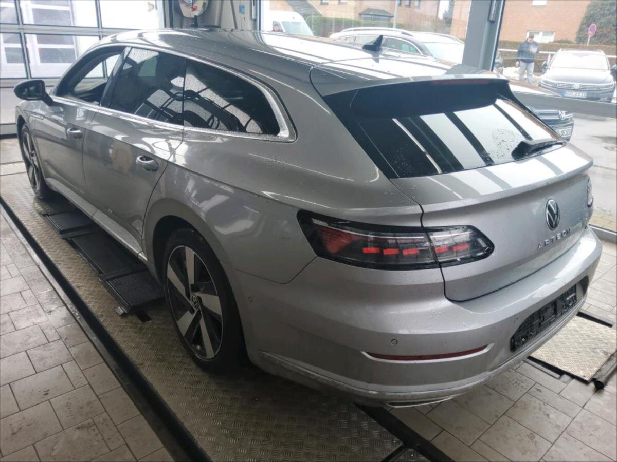 Volkswagen Arteon Kombi 2,0 l 147 kw