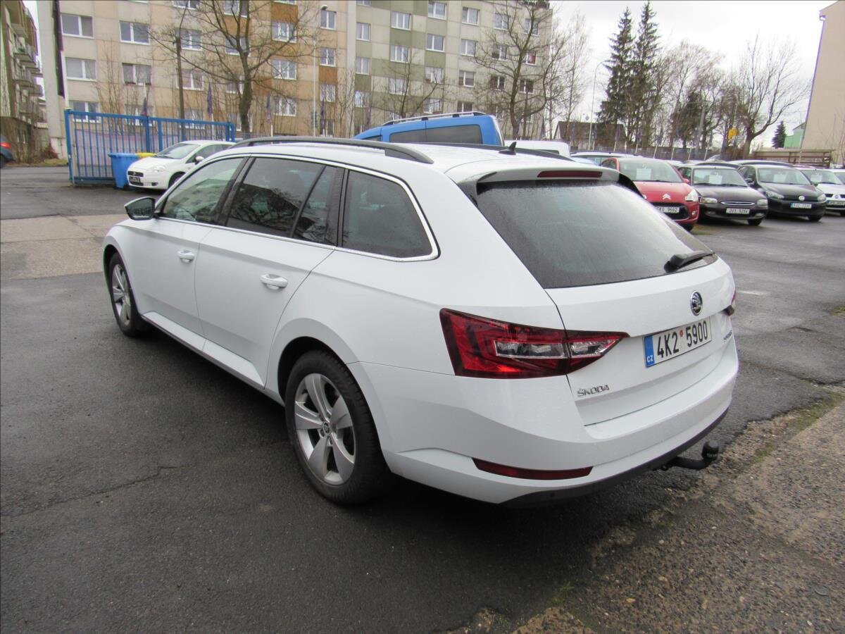 Škoda Superb