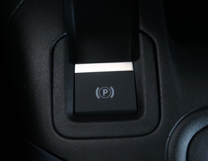 Peugeot Rifter MPV 1,5 l 96 kw