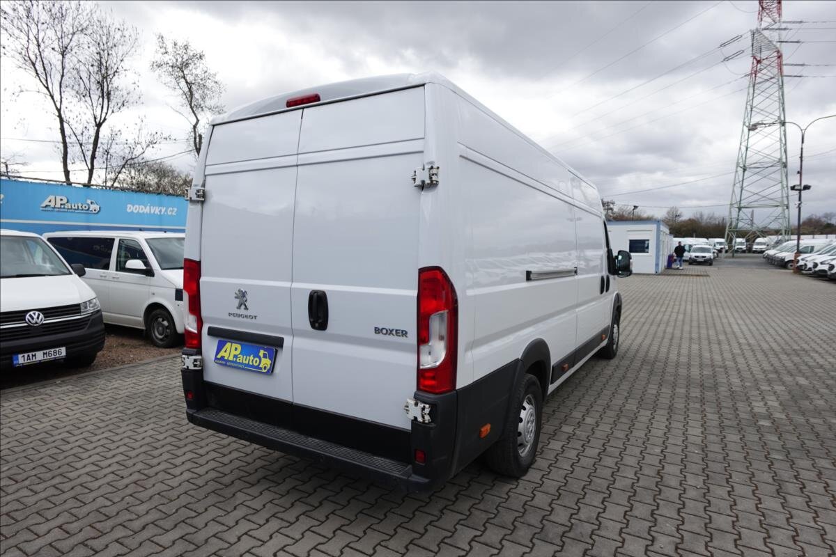 Peugeot Boxer Ostatní 2,2 l 121 kw