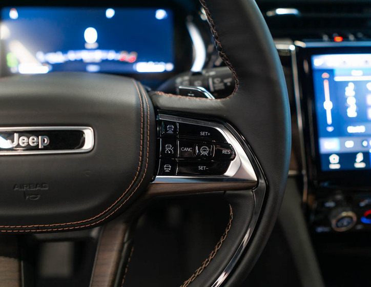 Jeep Grand Cherokee 24