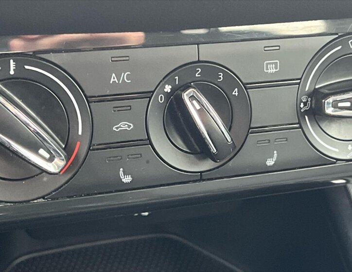 Škoda Fabia Hatchback 999,0 59 kw