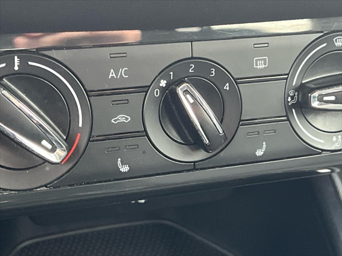 Škoda Fabia Hatchback 999,0 59 kw