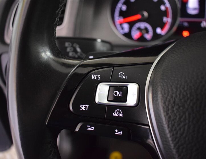 Volkswagen Golf Hatchback 1,4 l 90 kw