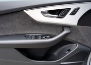 Audi Q8 SUV / Terénní 3,0 l 250 kw