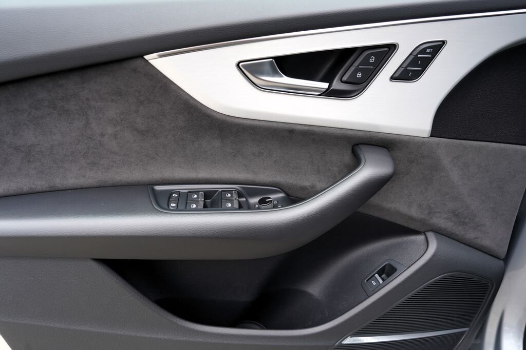 Audi Q8 SUV / Terénní 3,0 l 250 kw