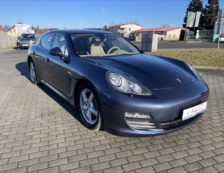 Porsche Panamera Hatchback 3,6 l 220 kw