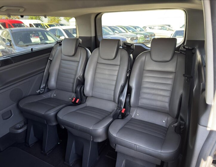 Ford Tourneo Custom Kombi 2,0 l 136 kw