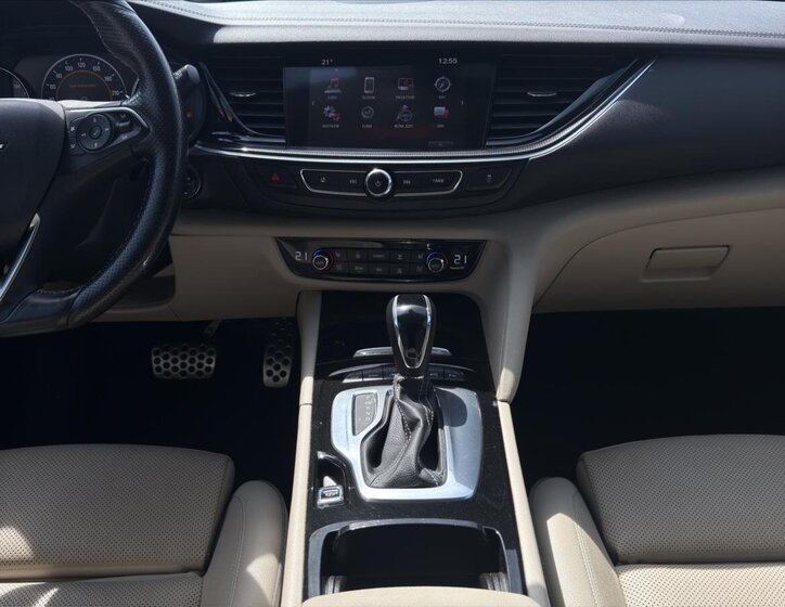 Opel Insignia Kombi 2,0 l 154 kw