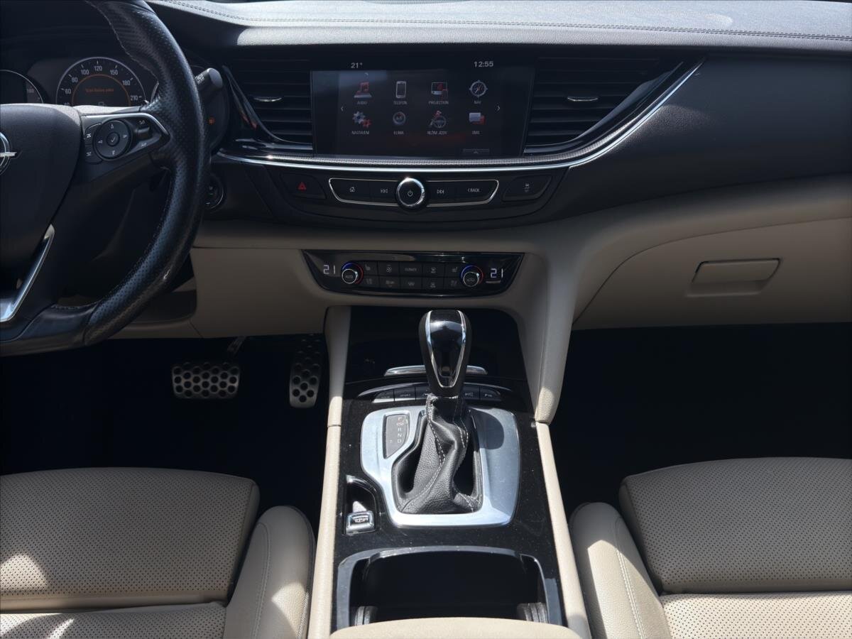 Opel Insignia Kombi 2,0 l 154 kw