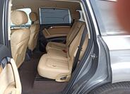 Audi Q7 11