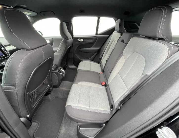 Volvo XC40 SUV 2,0 l 145 kw