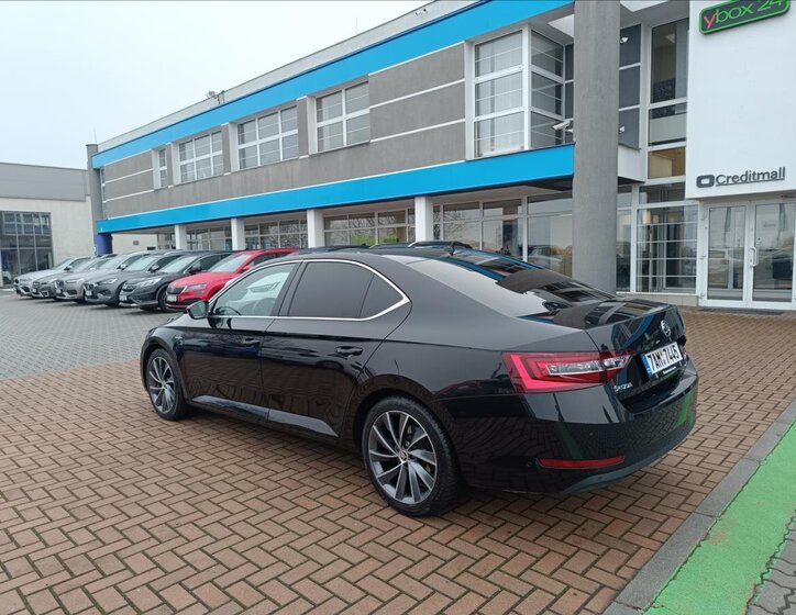 Škoda Superb Liftback 2,0 l 140 kw