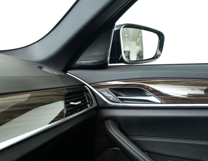 BMW Řada 5 Sedan / Limuzína 3,0 l 250 kw